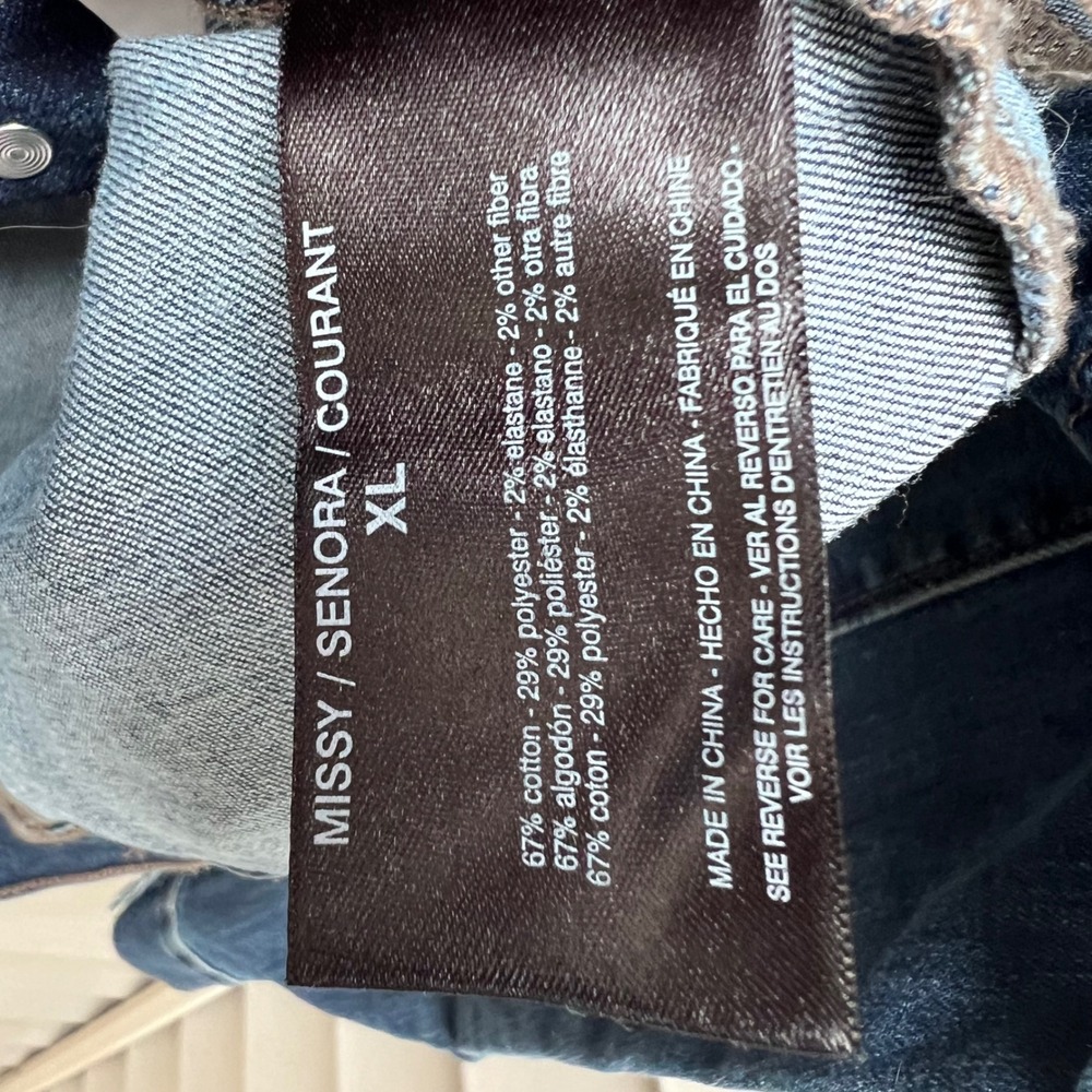 Nine West Jeans Sarah Blue Denim Trucker Jacket XL Looks brand new. - Picture 7 of 8